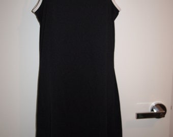 90's Black And White Sleeveless Fitted Sport Dress