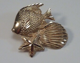 10K Yellow Gold "Fish/Shell" Pendant