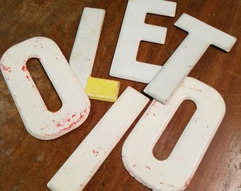 Vintage metal letters (6)