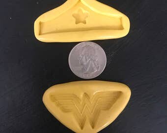 Wonder Woman & Lasso Mold Set