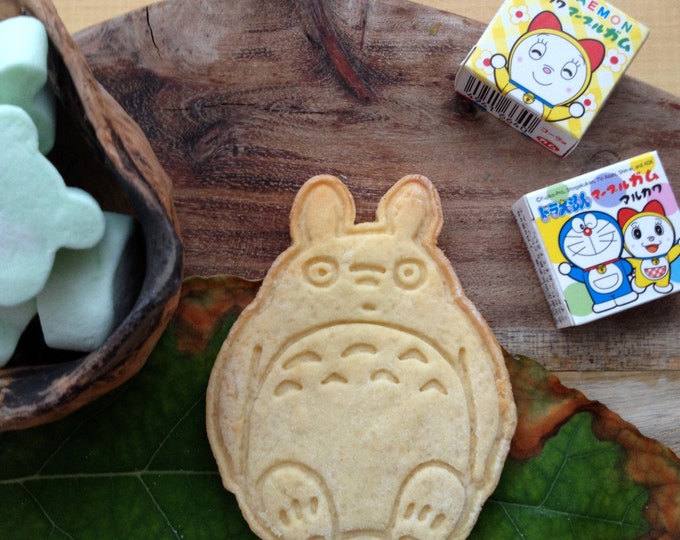 Totoro cookie cutter. Studio Ghibli cookies. My Neighbor Totoro cookie stamp
