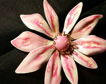 Vintage pink flower brooch