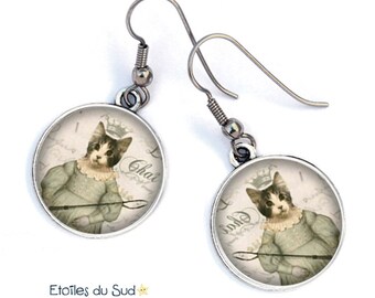Earrings * cat * queen royal cat / crown /anti allergic hooks / resine cabochon