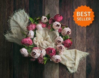 Newborn digital backdrop. Newborn basket, flowers and wood floor. Instant download, jpg file