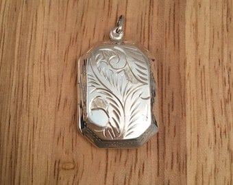 Classic Sterling silver keepsake locket with etched detail to front and back