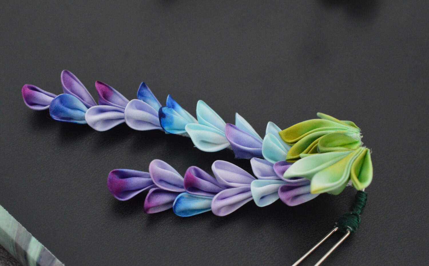 Blue Purple Wisteria Kanzashi. Fujimusume. Hand by hanatsukuri