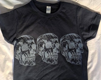 Ladies Triple Skull Tee ON RESERVE