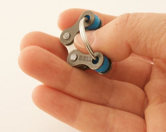 Fidget Toy for ADHD, Sensory Therapy, Stress Relief Toy, Anxiety Relief Toy, Twiddle Toy, Bike Chain, Blue Riptide, pocket fidget