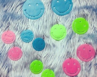 90's Glow in the Dark UV Smiley Face Earrings