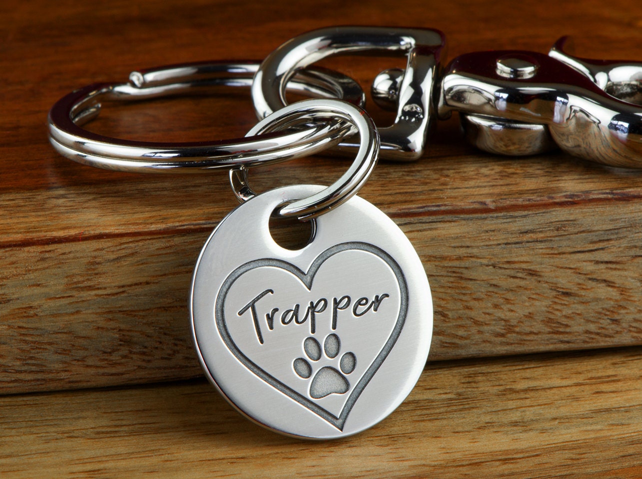 Engraved Pet Memorial Keychain Gift, Pet Loss Keychain, Pet Mom, Pet Lover Gift, Pet Remembrance, Heart Keychain, Pawprint Charm,Made in USA