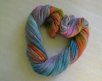 Sock yarn hand dyed merino nylon fingering yarn 4 ply variegated flecked speckled yarn superwash