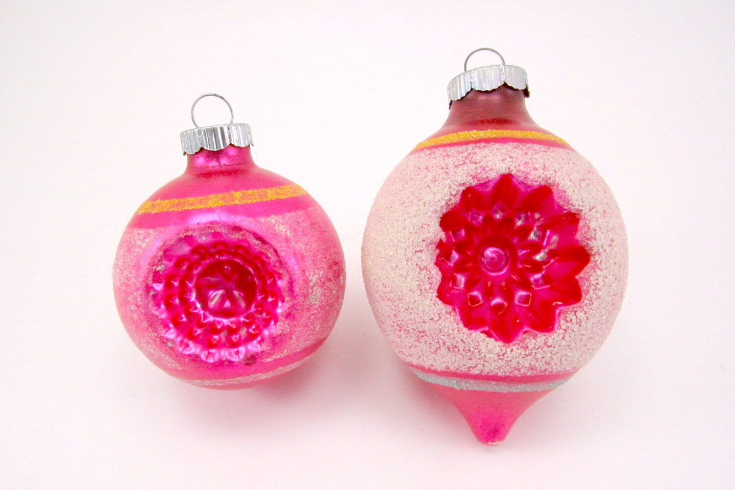 shiny brite christmas ornaments 1950s vintage mold blown glass shiny brite christmas ornaments 1950s vintage mold blown glass