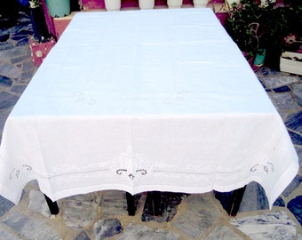 Items Similar To Vintage Cutwork Tablecloth On Etsy