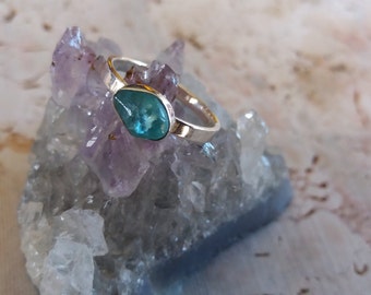 Raw Apatite Silver Ring. Handmade solitaire Solid ring