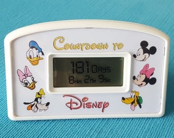 Countdown to Disney - Disney Countdown Clock - Character Faces - Mickey Minnie Donald Daisy Pluto Goofy - Battery Operated