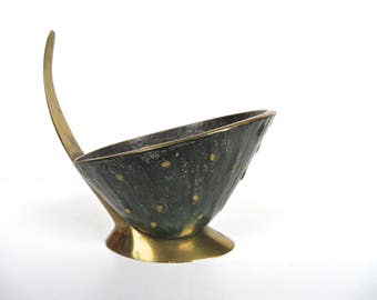 Mid Century Modern Hammered Brass Sculpture, Brutalist Bronze Verdigris Bowl, Modernist Pal Bell Israel Era Sculptural Dish