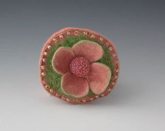 Felted Flower Brooch, Flower Pin, Brooch, Felted Pin, Flower Brooch, Pink Flower Pin