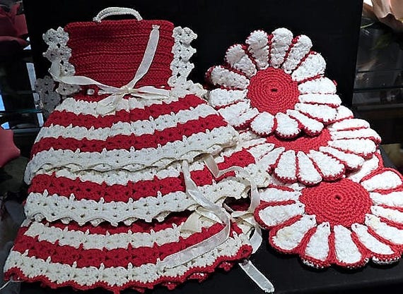 Hand Crochet Dress Pot Holders Potholders Mid Century 1950s 50s Vintage Kitchen Country Farm Farmhouse Cottage Home Decor Red and White Set