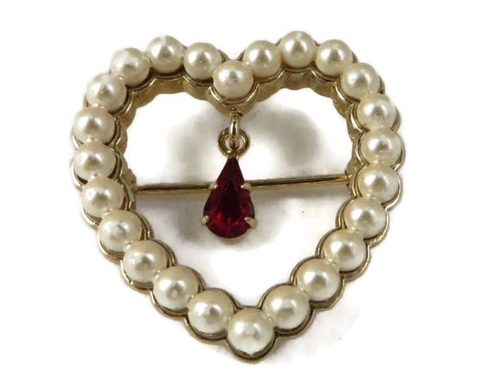 AVON Heart Brooch Faux Pearl Heart Brooch Vintage Pin Dangling Rhinestone Heart Pin 1980s Jewelry