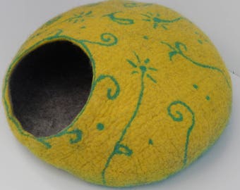 Felted Wool cat cave, Yellow, funky. Made in SCOTLAND, Edinburgh. Made by Feltingstudio