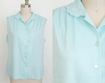1970's Baby Blue Sleeveless Blouse - Button Up - Peter Pan Collar - Chain Stitching - Shell Tank - Collar - Women's Large