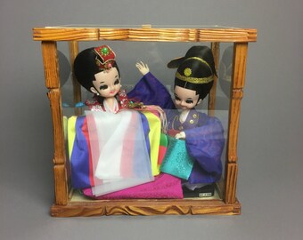 Collector Traditional Korean Bride and Groom Wedding Doll in Glass Display Case