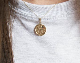 9ct gold - St Christopher - St Christopher necklace - saint christopher - st christopher medallion - gold necklace - gold chain - PD8138