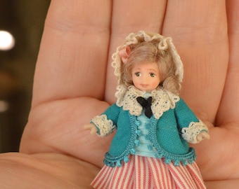 Miniature Doll Polymer Clay Girl 1:24 Scale Miniatures Collectible Miniature Dollhouse Dollhouse child Realistic Miniature Dolls Tiny Doll