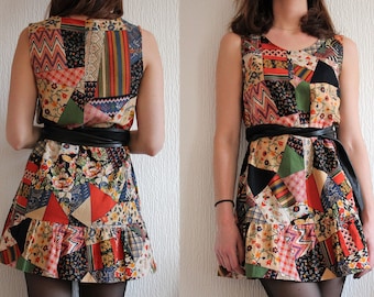 Very pretty Vintage A-line Dress from the 70s / Cotton fabric, patchwork print
