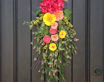 Spring Wreath Summer Wreath Teardrop Door Swag Vertical Decor..."Spring Daisies"