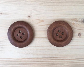 50 mm - 2 big brown wood buttons