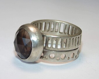 SR161 Vintage Estate Artisan Unisex Sterling Silver Signet Heavy Large Smokey Quartz Faceted Stone Ring Jewelry Jewellery US Size 9