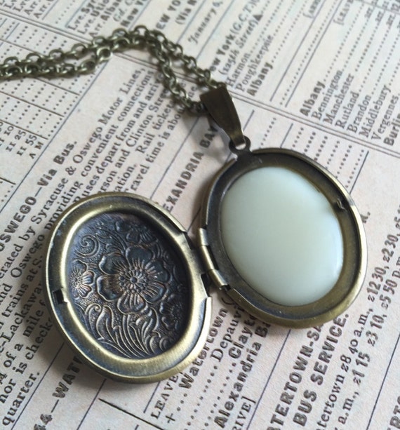 Vintage style locket filled with solid perfume