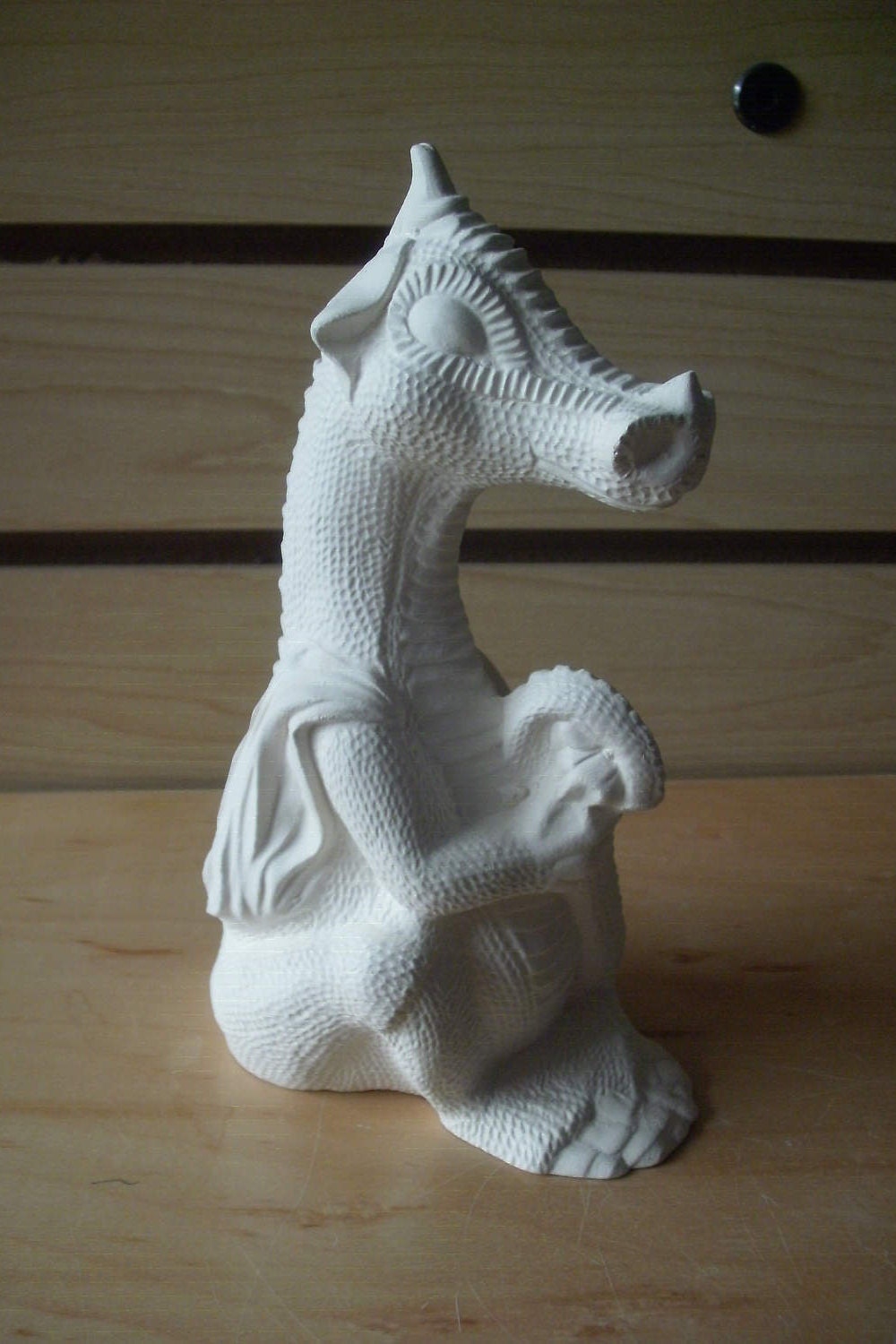  Unpainted  Ceramic  bisque  Baby Dragon Holding tail Ceramic 