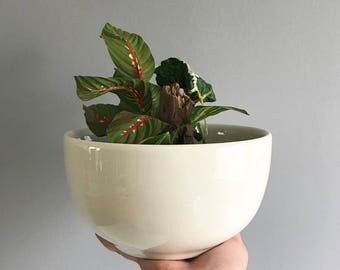 Large Vintage White Ceramic Bowl / Mixing Bowl / White Ceramic Planter / Plant Pot