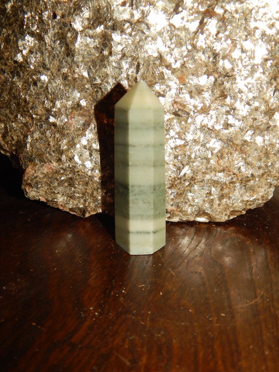 genuine-green-banded-agate-tower-agate-gemstone-wand