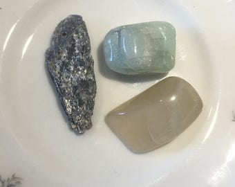Protection Crystal set, Dealing with Negative energy, Moonstone, Kyanite, Aquamarine, Mood balancing, Witchcraft supply crystals, Altar set