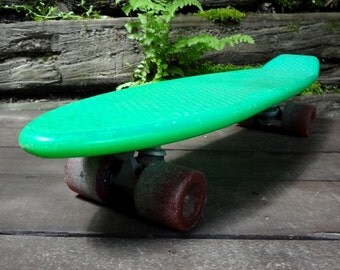 Vintage Green Skateboard // 1970's Skateboard