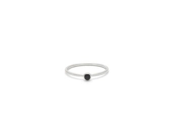 Delicate ring with black spinel - Sterling silver ring