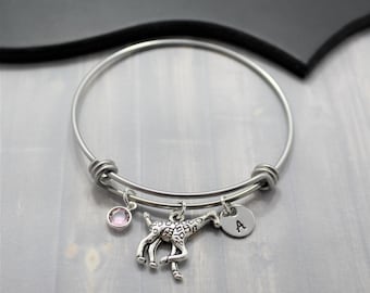 Custom Giraffe Bracelet - Silver Giraffe Bangle Bracelet - Giraffe Pendant - Personalized Giraffe - Giraffe Bracelet Gift - Moms Day Gift