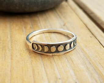 Sterling Silver Etched Phases of the Moon Ring,Lunar Phases Stacking Ring,Celestial Ring,Phases of the Moon,Waning Moon,Waxing Moon,Moons