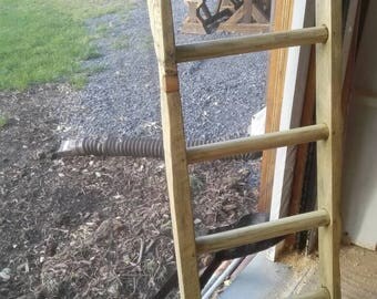 Leaning Quilt Ladder with Bamboo Rungs