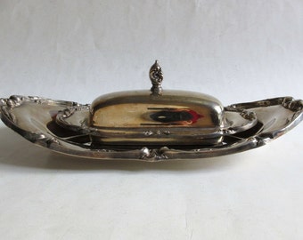 vintage silver plated Wm Rogers & Son serving butter dish and tray