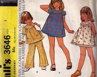 Child's Dress or Top and Pants Pattern- Patron de robe, haut et pantalons - McCall no 3646