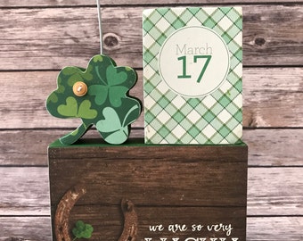 St. Patrick's Day 3-Block Photo/Card Holder with Shamrock