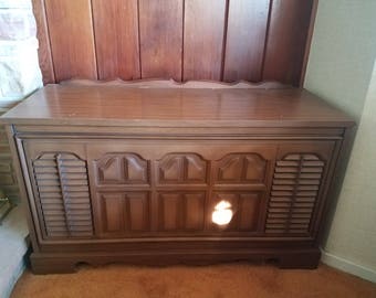 Items similar to 1969 Magnavox Vintage Record Player Stereo Console ...