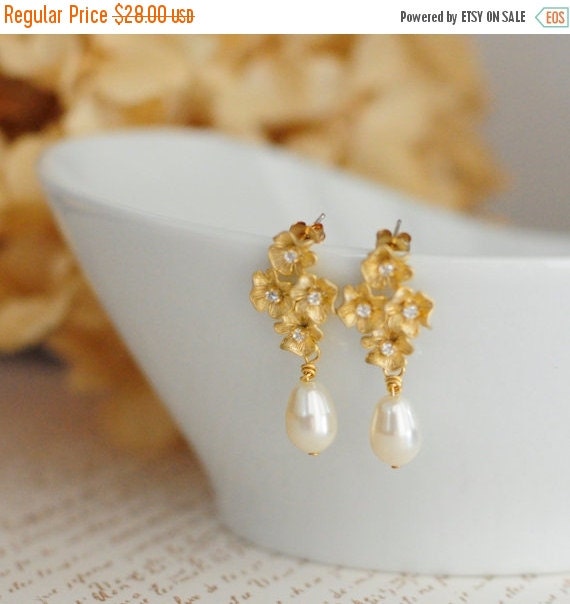 Sale Gold Flower Pearl Post Earrings By Thetangerinepoppy On Etsy