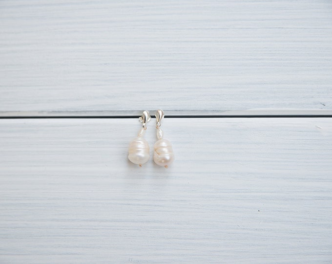 Freshwater pearls earrings, 20's inspired - gifts for her /
