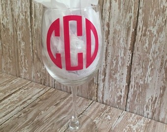 Monogrammed wine glass. personalized wine glass, initial wine glass, bridesmaid gift, custom wine glass, bride gift, mom wine glass