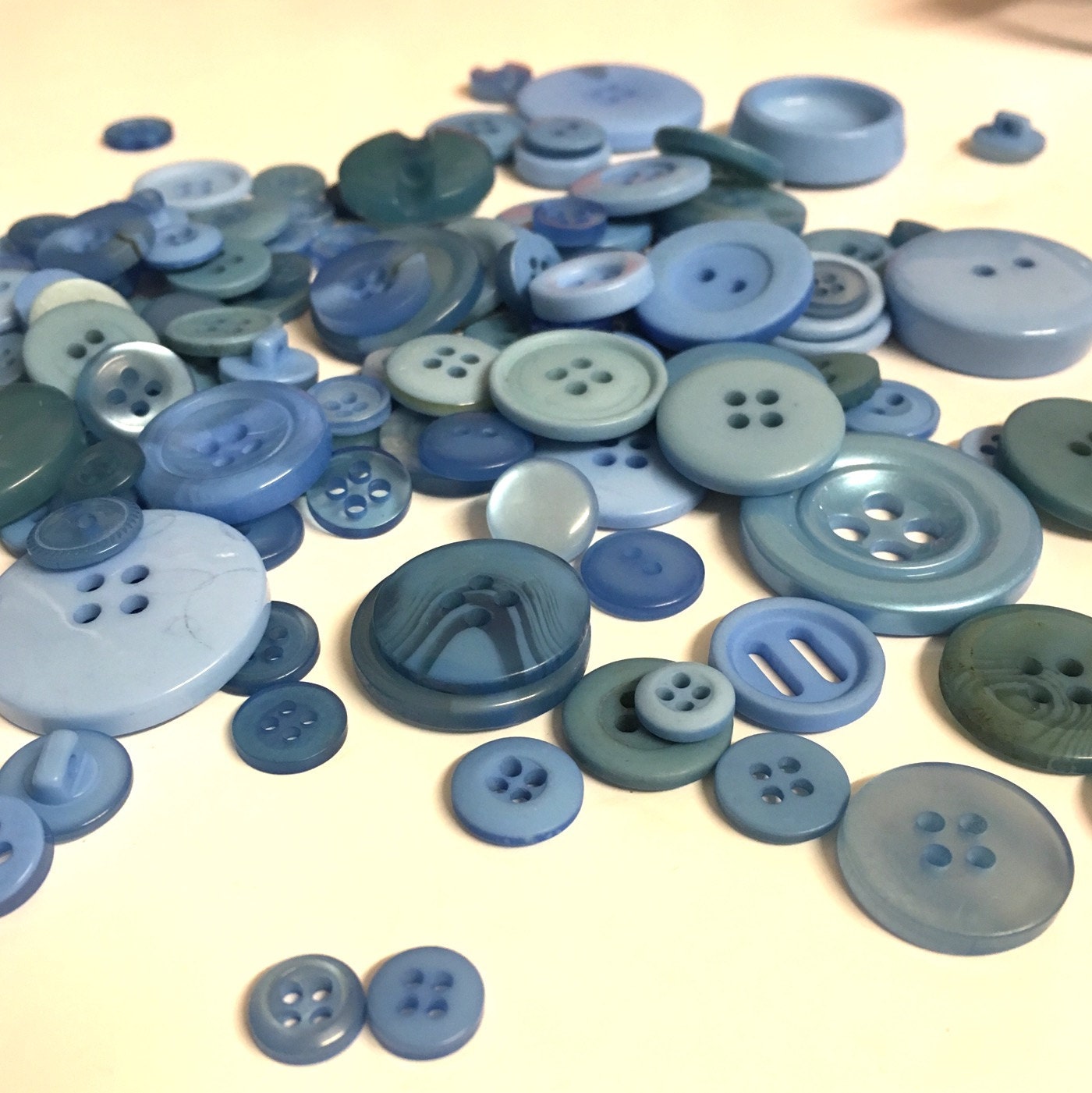 Mixed blue buttons, blue buttons, assorted blue buttons, button packs ...